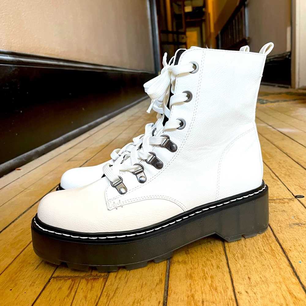 Circus by Sam Edelman White Combat Boots